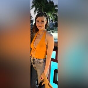 Meet your Posher, Arielle